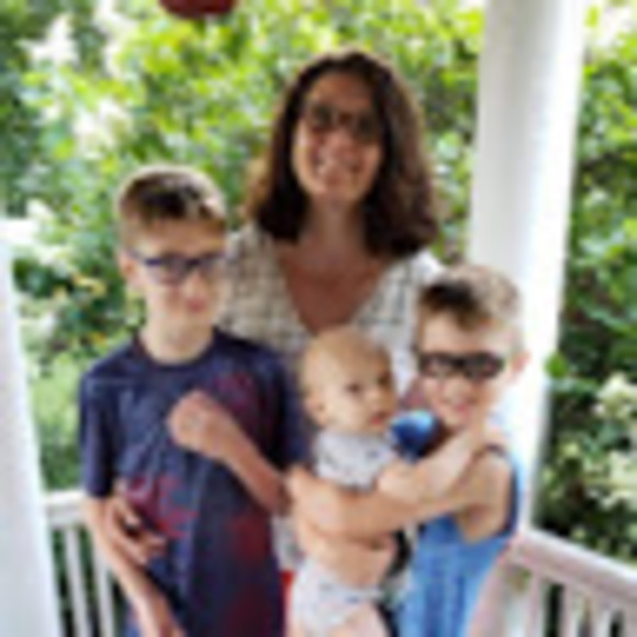 Meet your Posher, Melissa - Picture 1 of 1